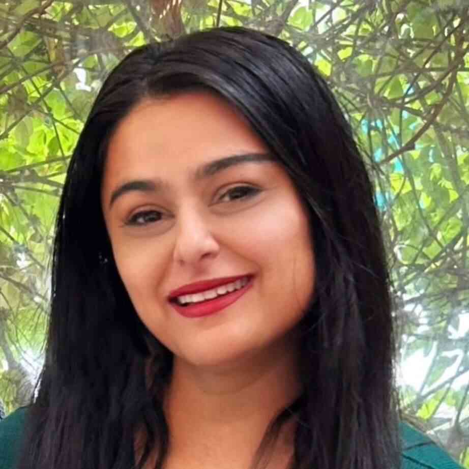 Photo of Zainab Jeewanjee